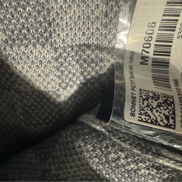 Hat - Picture 4 of 5